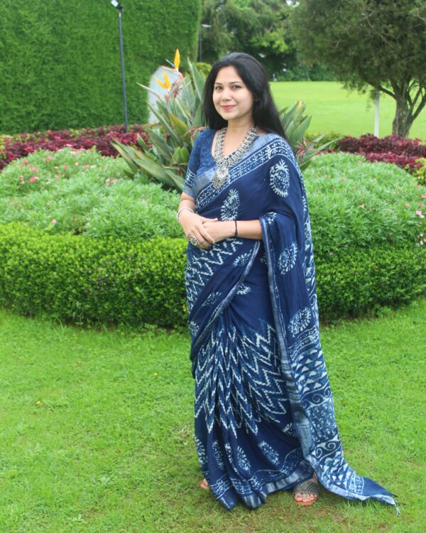 Hoor Handblock Linen Saree